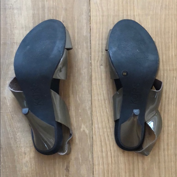 KORS Michael Kors Taupe Sandals | Heels, size 8M - Picture 4 of 5